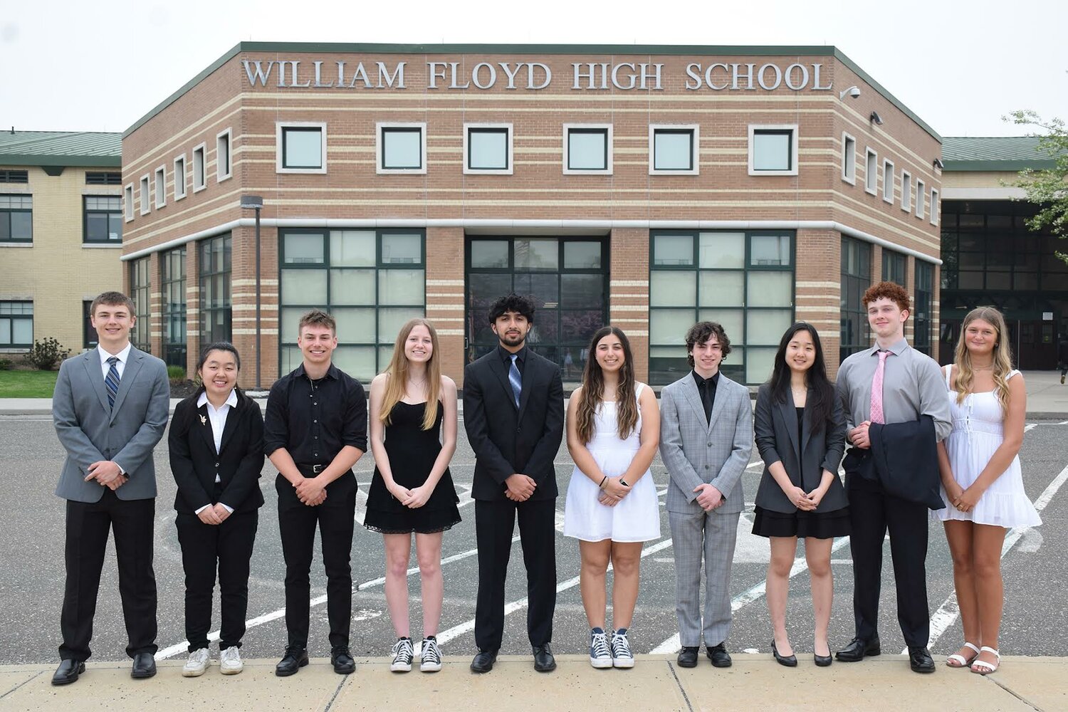 William Floyd High School Class of 2024 Trihamlet News